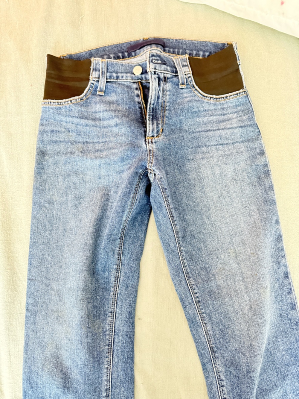 Joe’s maternity straight leg Jeans - Picture 2 of 4